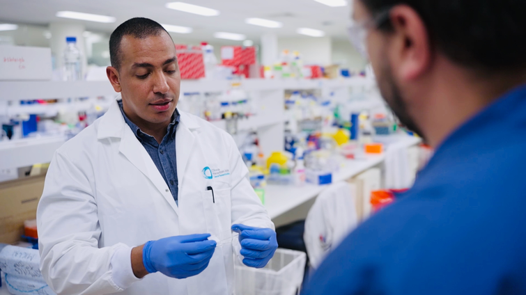 Amr in the lab.